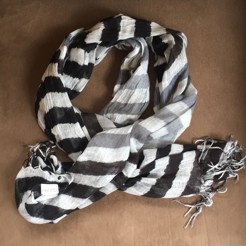 Kirra scarf